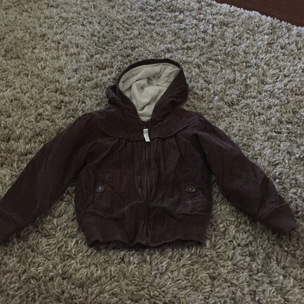 Girl old navy courderoy jacket size 4t